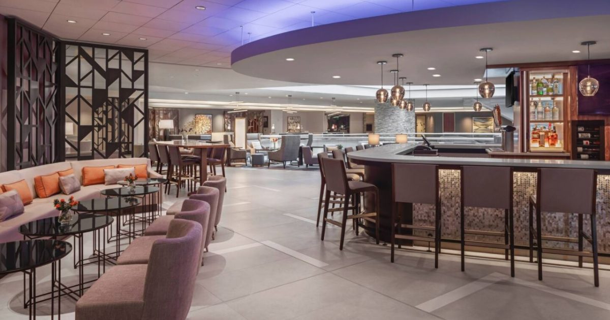 Aurora Restaurant & Bar Meet Minneapolis